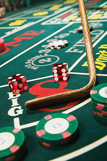 Mobile live casino lobby with Thomas Cup guide context